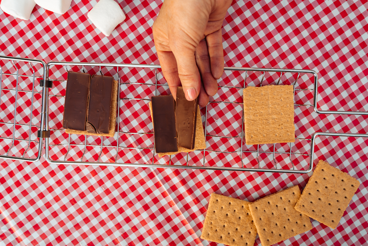 Coghlan's Campers S'mores Grill - Shop Campfire Grills at Trekaline
