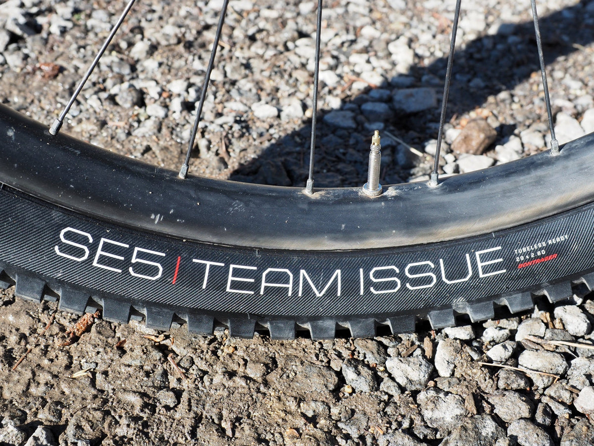 Bontrager SE5 Team Issue TLR MTB Tire - Shop Mountain Bike Tires at Trekaline