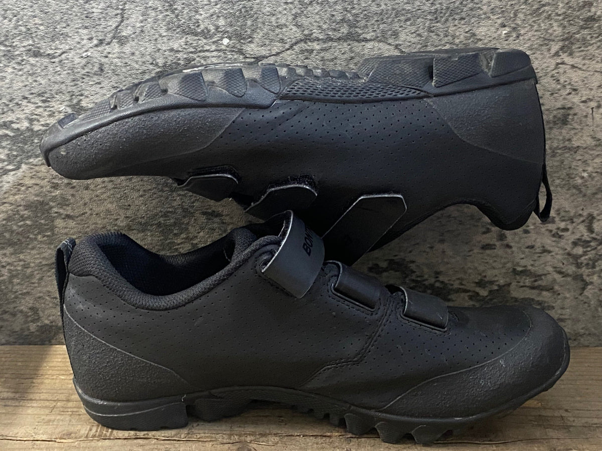 Bontrager Quantum Mountain Bike Shoes - Shop Mountain Bike Shoes at Trekaline