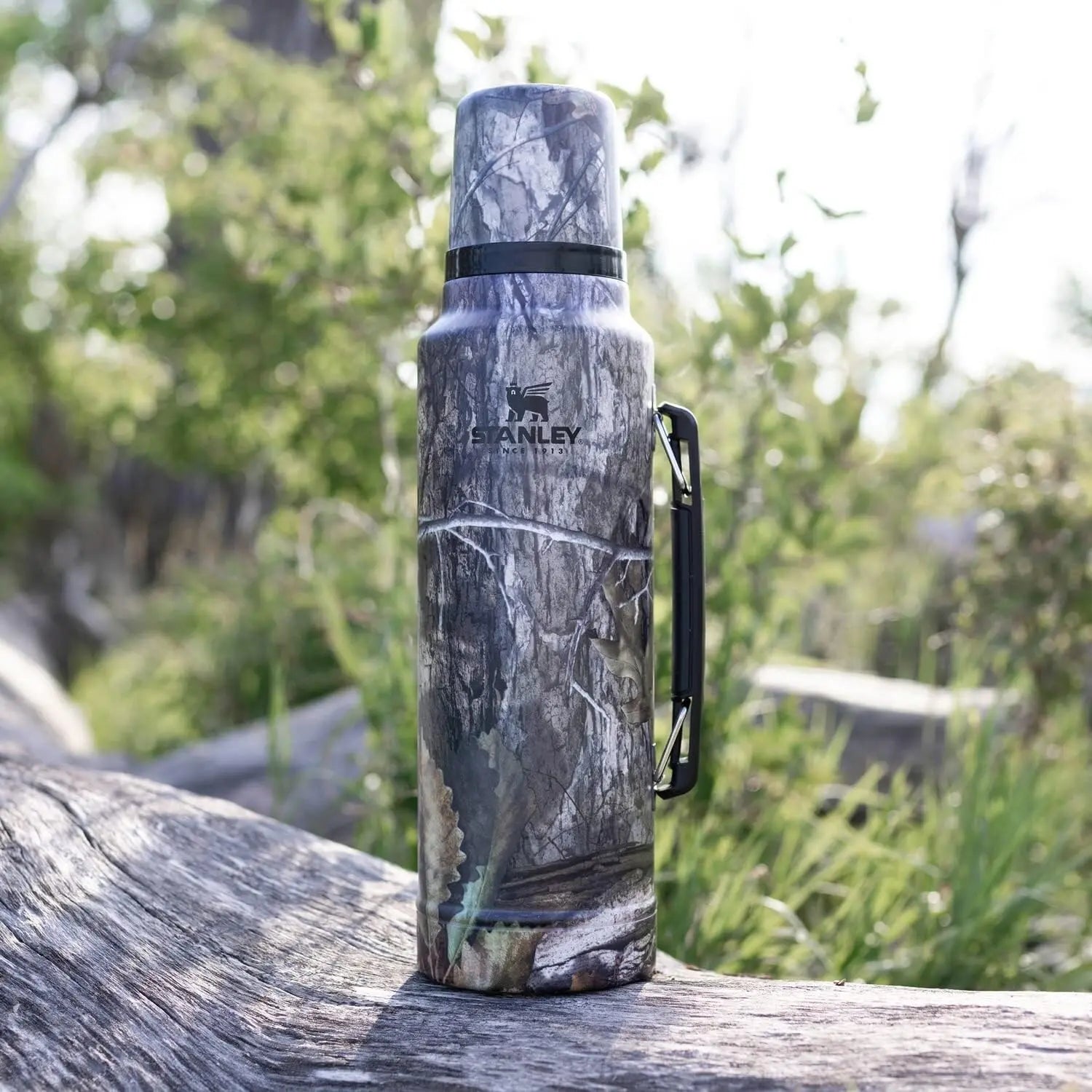 Stanley Classic Legendary Bottle Mossy Oak 34 oz - Shop Thermoses at Trekaline