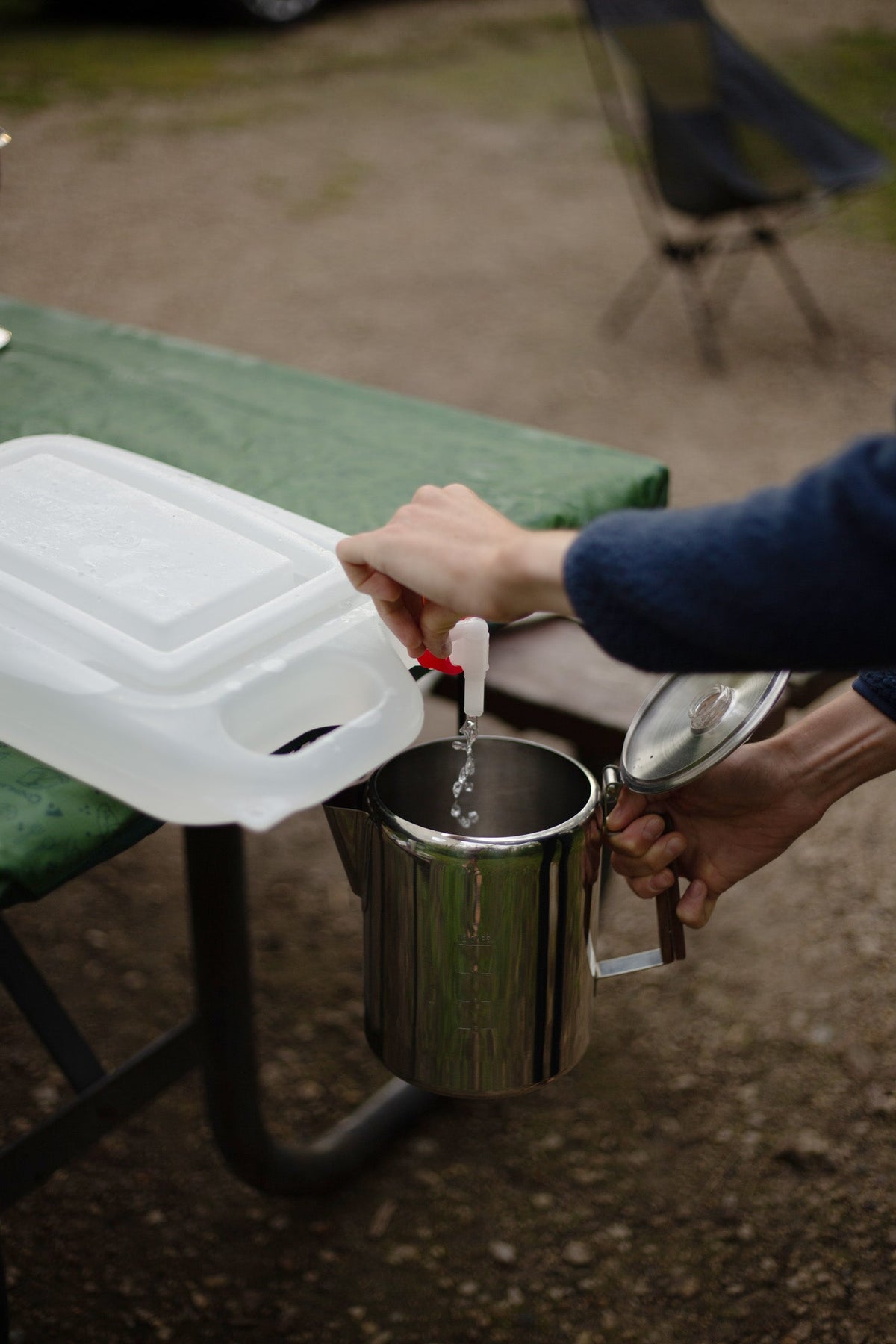 Coghlan's Expandable Water Carrier 8LĀ - ShopĀ Water Storage BagsĀ atĀ Trekaline