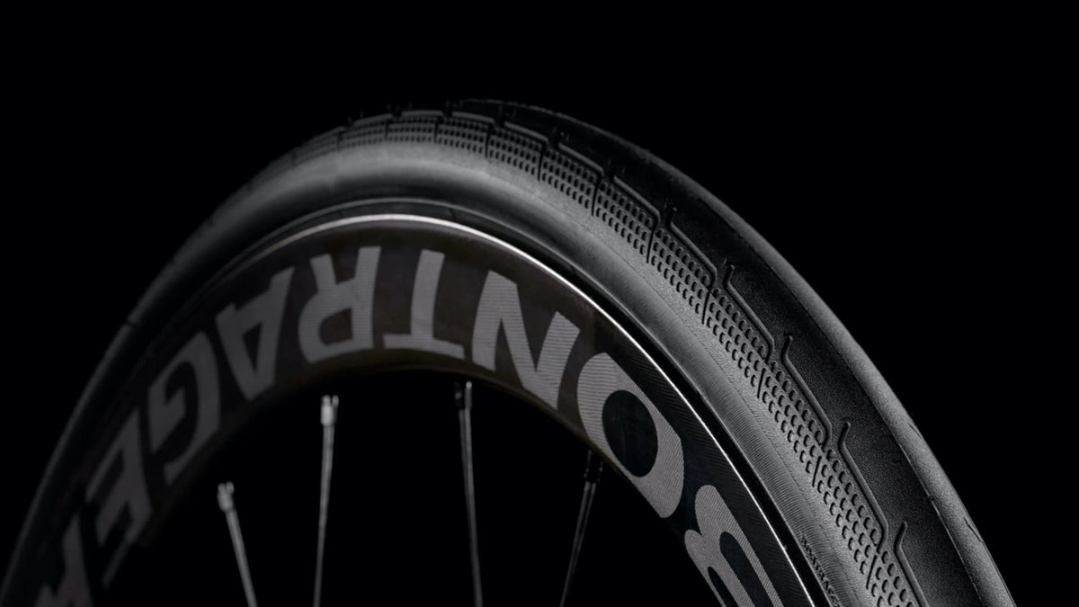 Bontrager AW3 Hard-Case Lite Road Tire