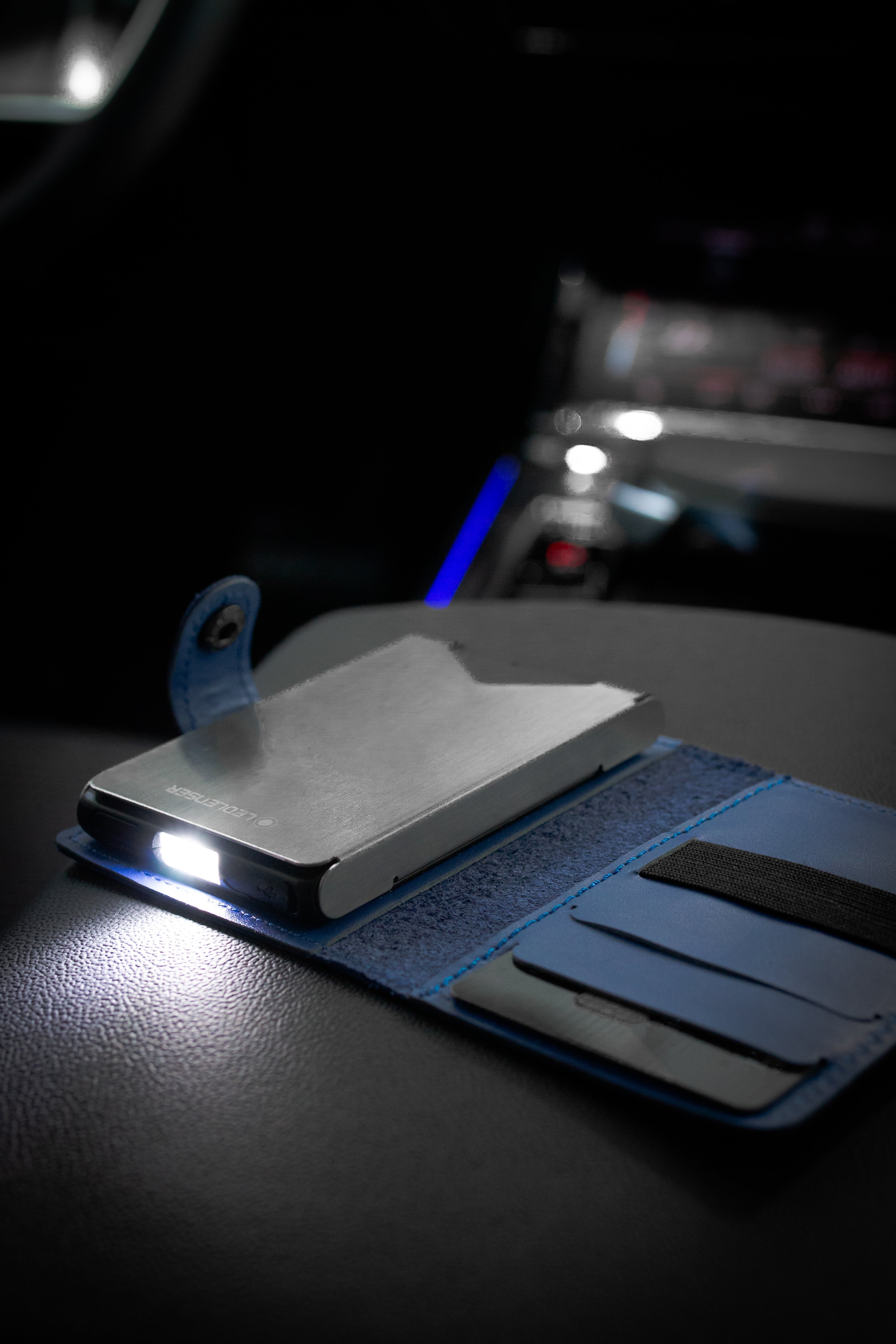 Ledlenser Lite Wallet RFID Leather Light - Shop  at Trekaline