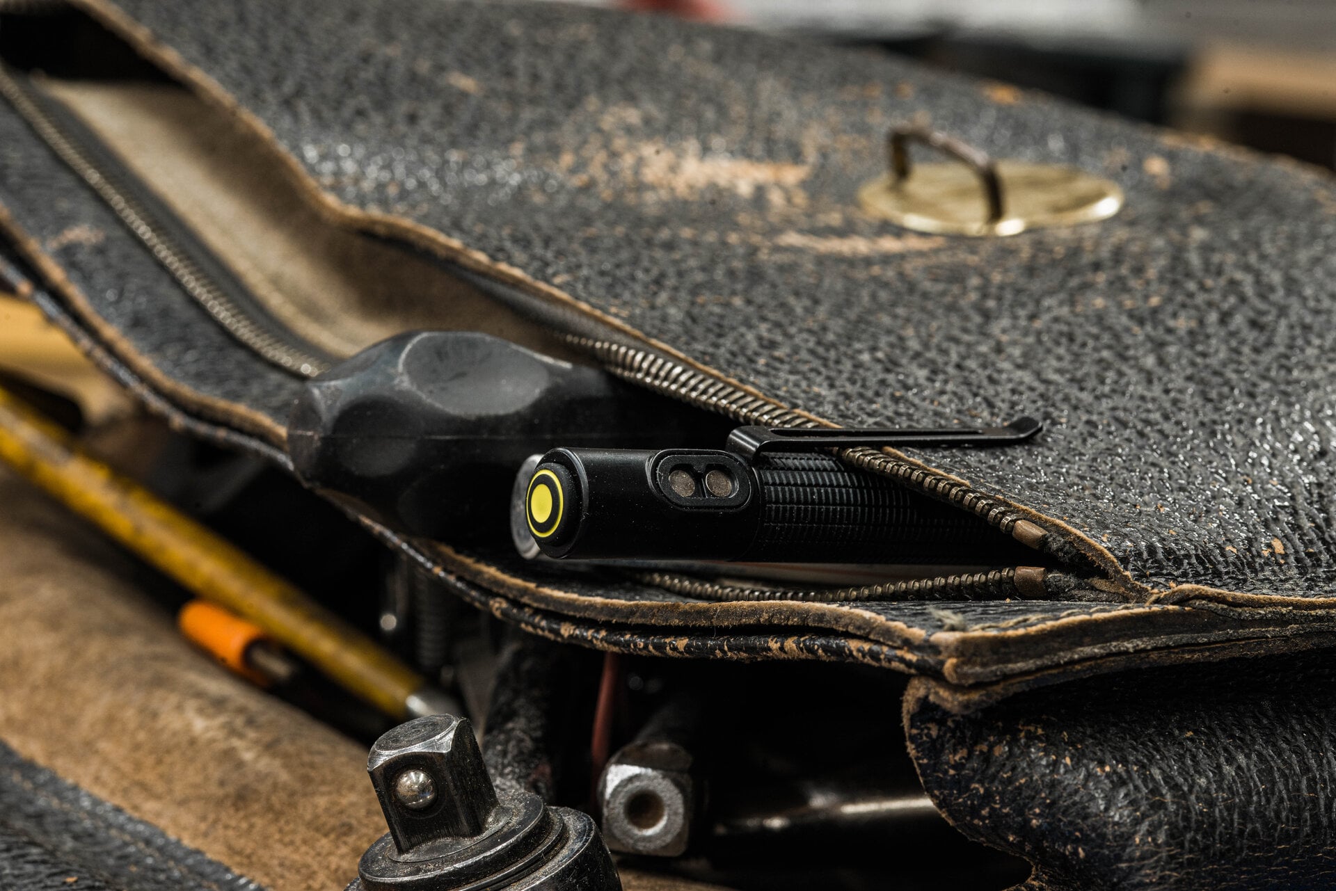 Ledlenser P4R Work Edition Rechargeable Flashlight - Shop Flashlights at Trekaline