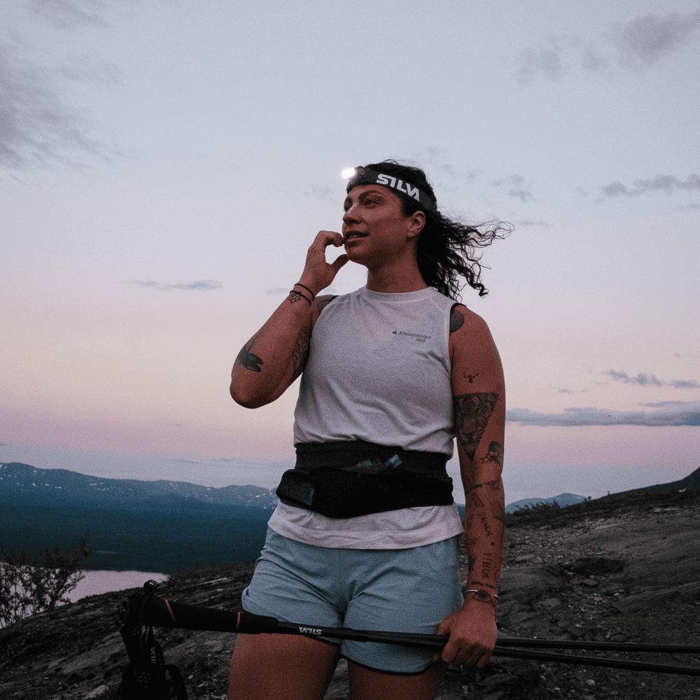 Silva Strive Loop Running Belt β reflective logo for visibility in low light.