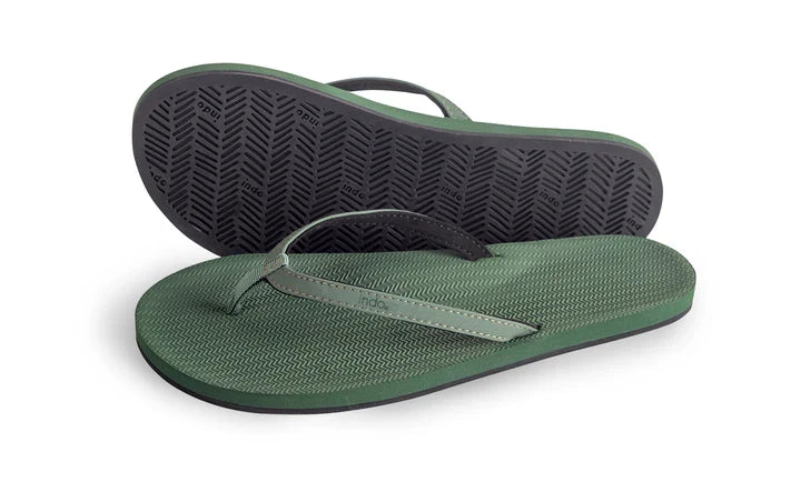 Indosole Women's ESSNTLS Flip Flops