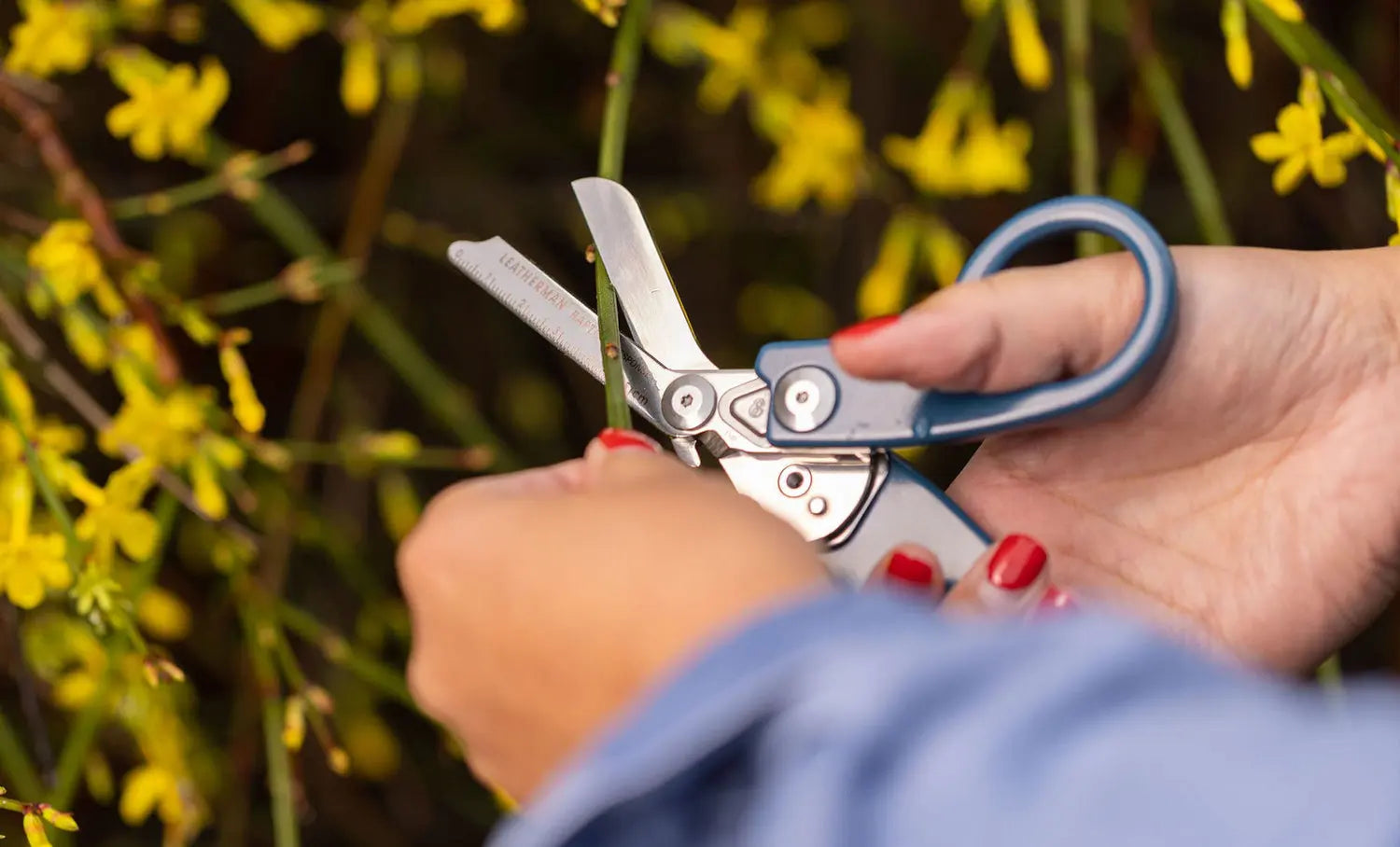 Leatherman Raptor Response - Shop Multi-Tools at Trekaline