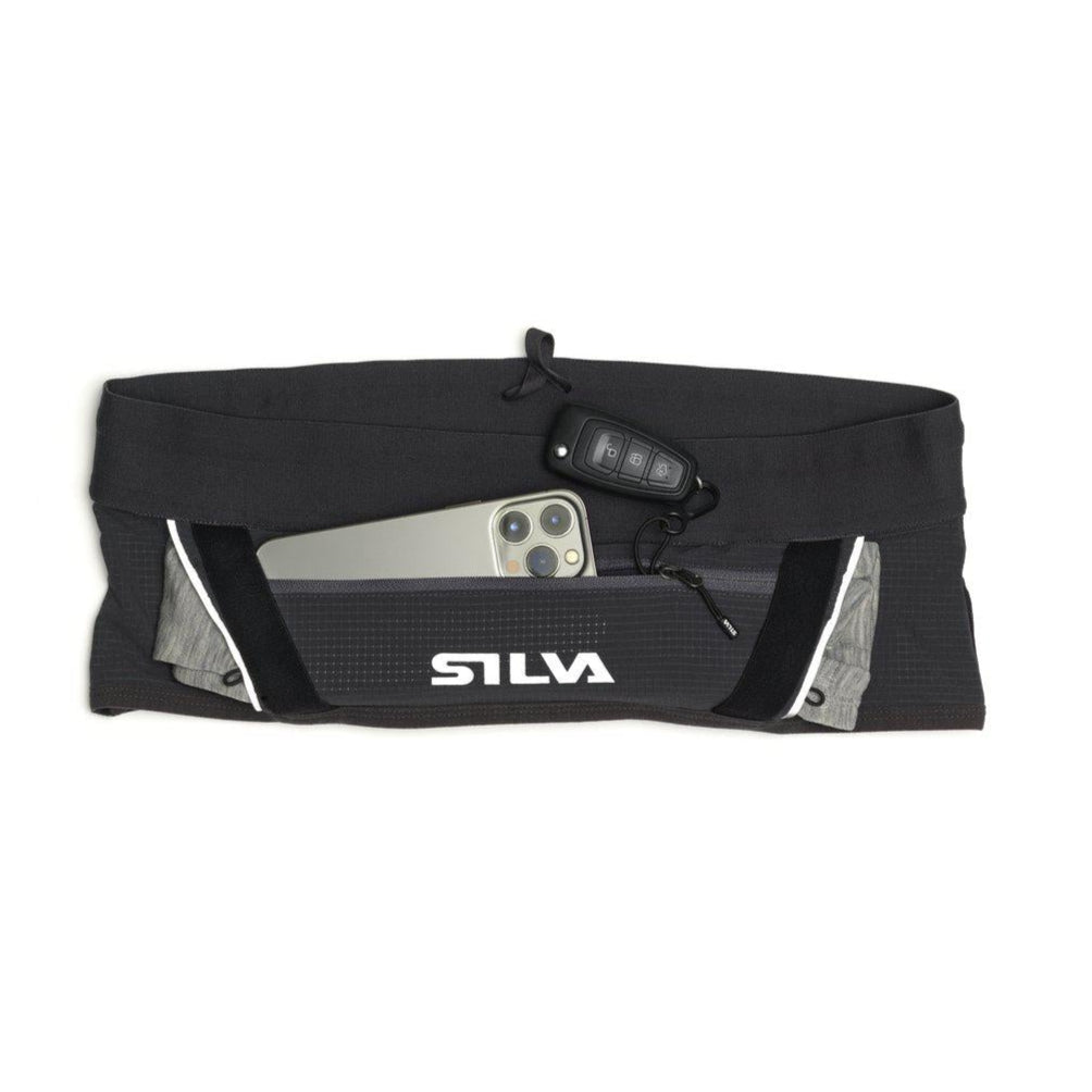 Silva Strive Loop Running Belt β close-up of zip pocket with key hook for phone and keys.