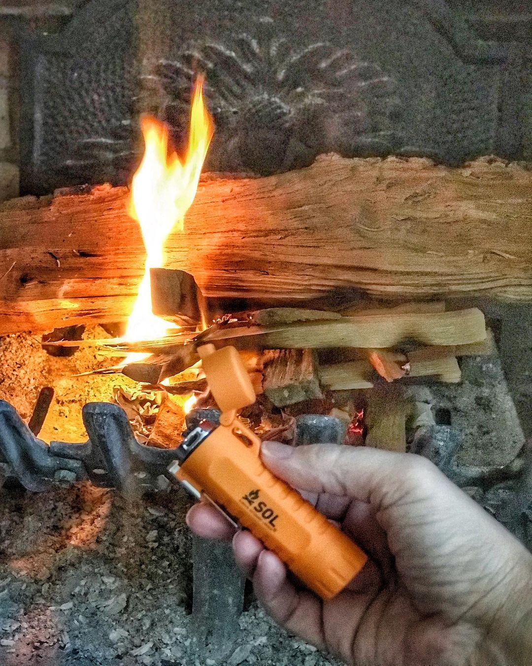 Survive Outdoors Longer Fire Lite Fuel-Free Lighter