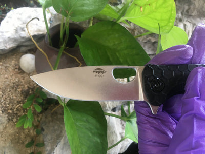 Honey Badger Medium Flipper Stonewashed D2 Steel with Zipper Pouch
