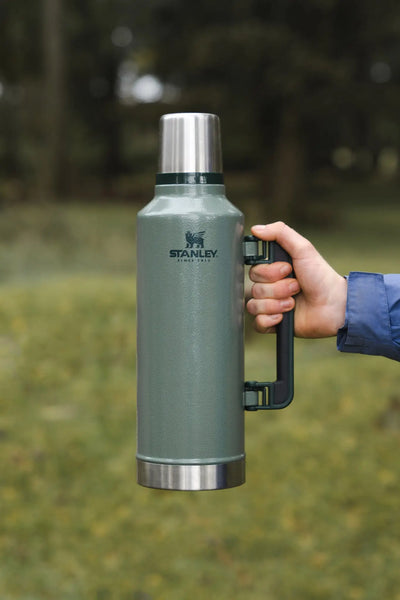 Stanley Classic Legendary Bottle 80 oz - Shop  Thermoses at  Trekaline