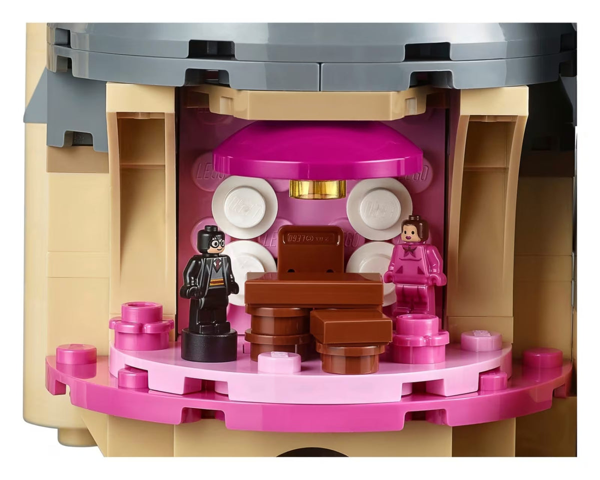 LEGO Harry Potter Hogwarts Castle Building Set - Shop  Indoor Toys at  Trekaline