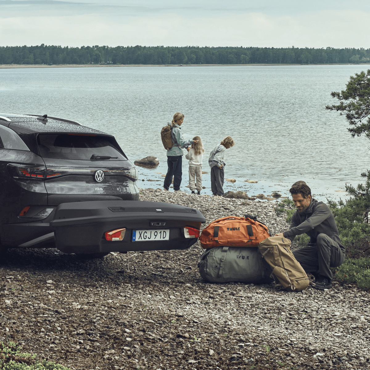 Thule Arcos Platform Towbar Cargo Carrier