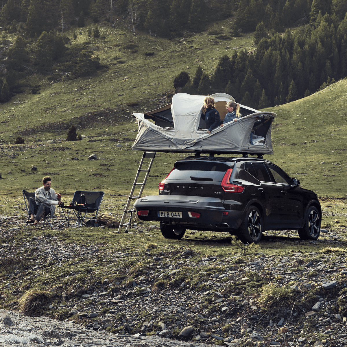 Thule Arcos Platform Towbar Cargo Carrier