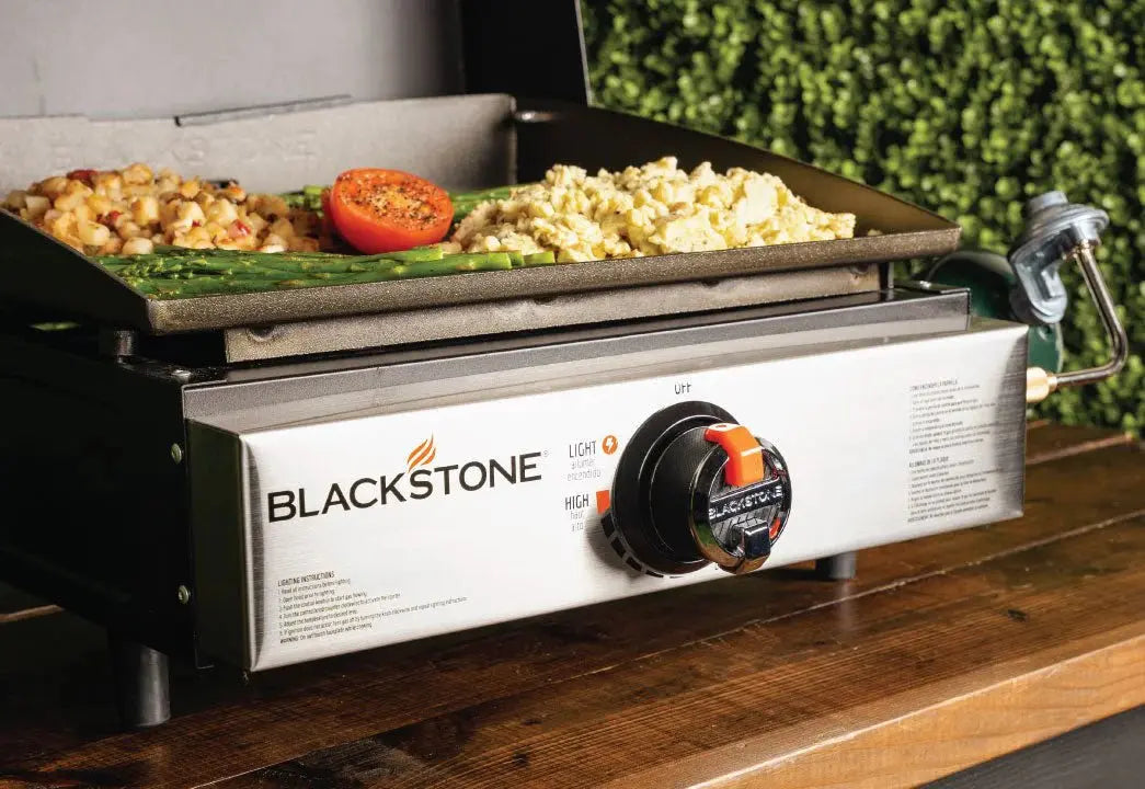 Blackstone 17 Inch Tabletop Griddle With Hood - Shop  Gas Griddles at  Trekaline