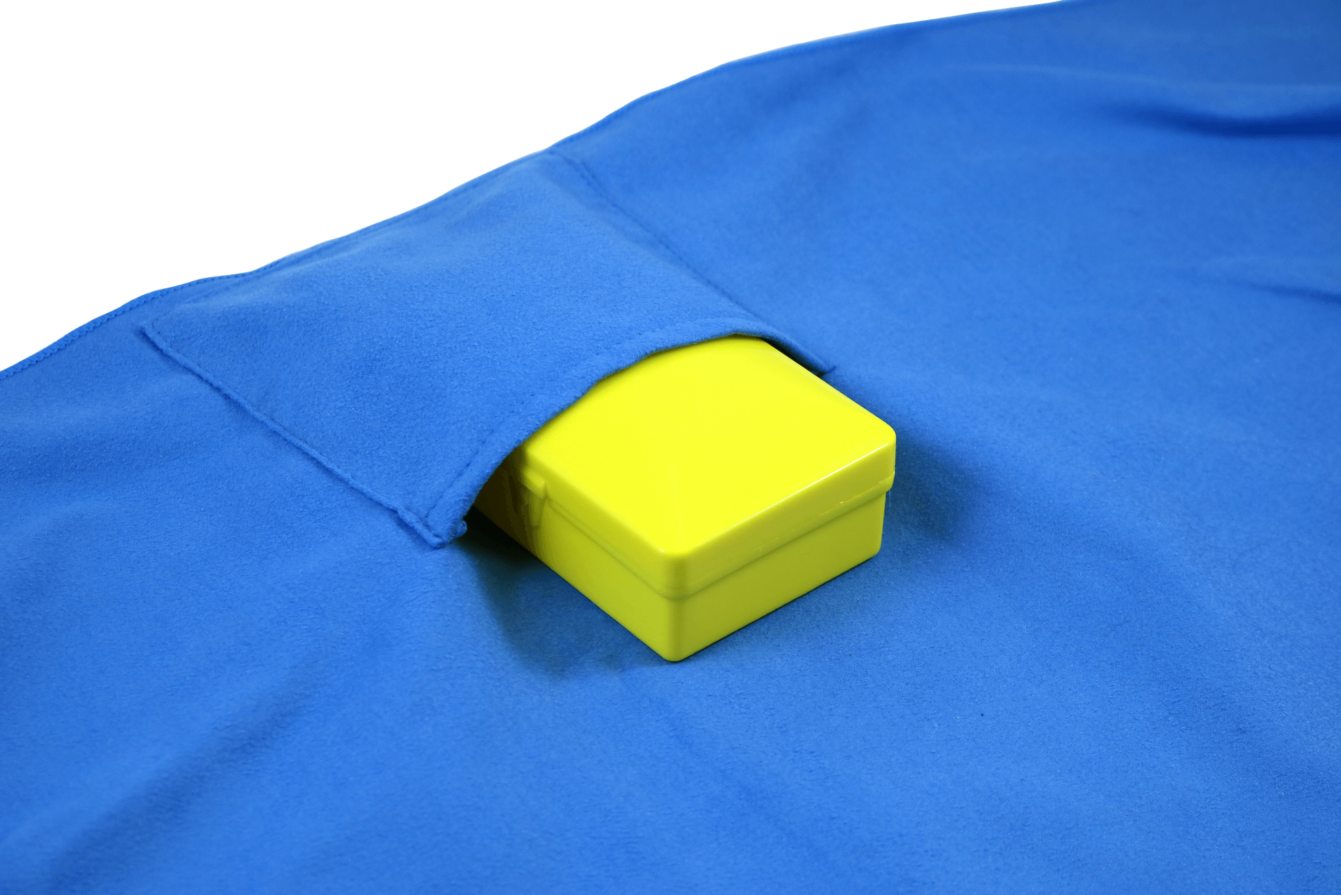Coghlan's Medium Microfiber Towel - Shop  Camp Towels at  Trekaline