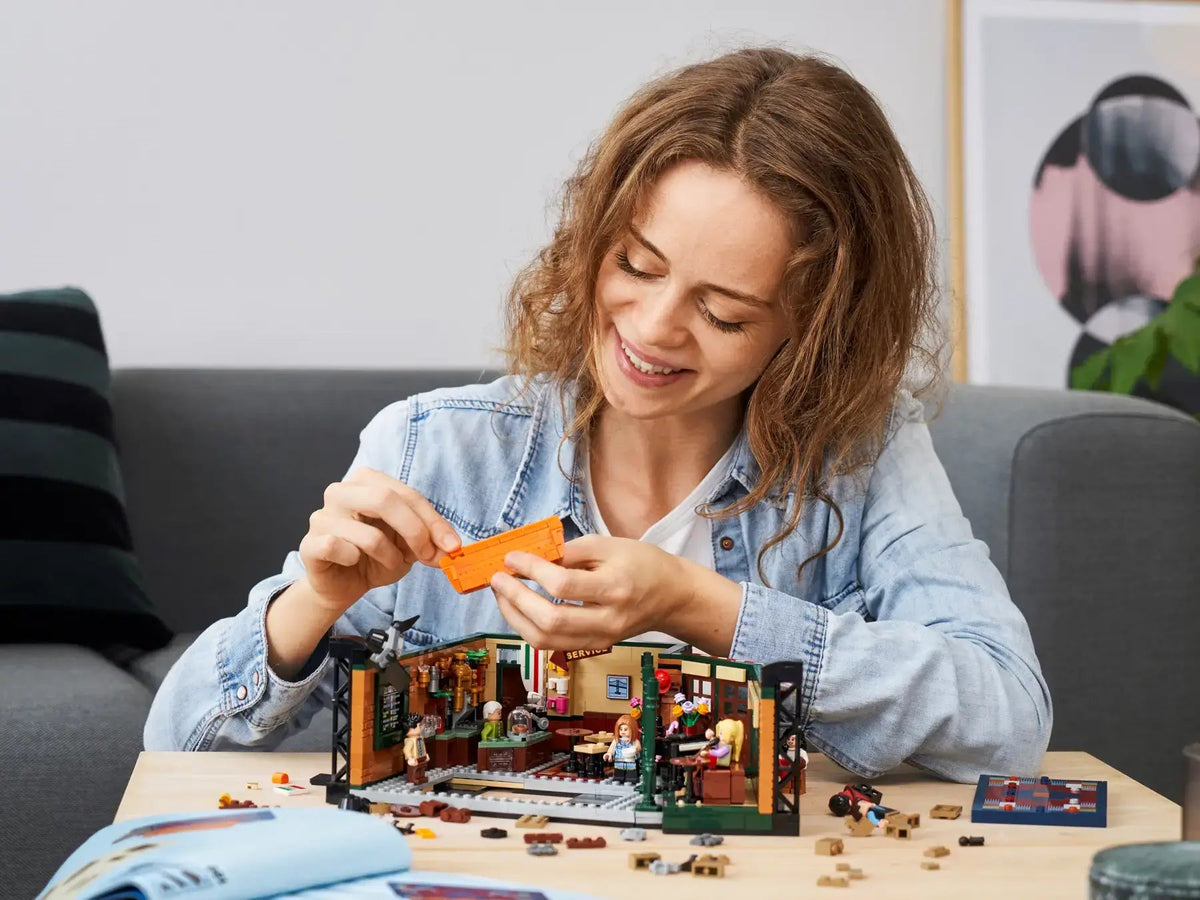 LEGO Ideas Friends Central Perk Building Set - Shop  Indoor Toys at  Trekaline