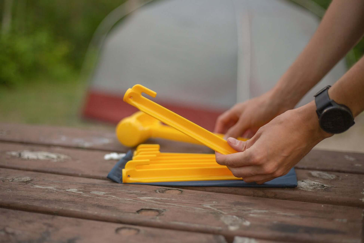 Coghlan's 12-Inch Recycled Tent Pegs 6 Pack - Shop  Tent Stakes at  Trekaline
