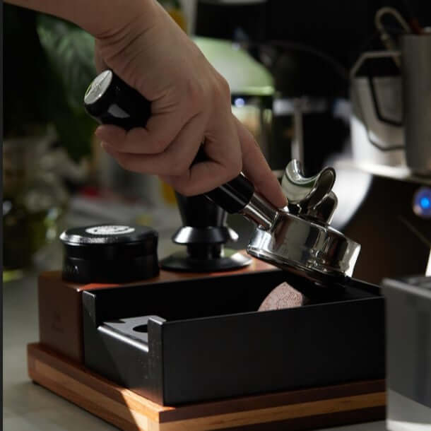 Muvna Red Wood Coffee Knock Station 51-58mm