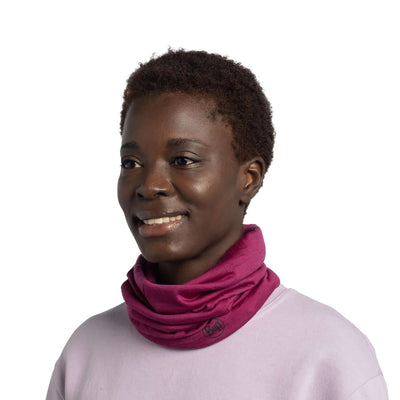 Buff Merino Lightweight Neckwear Solid Magenta