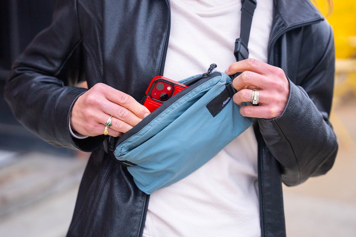 Matador ReFraction Packable Sling 2L - Shop  Shoulder Bags at  Trekaline