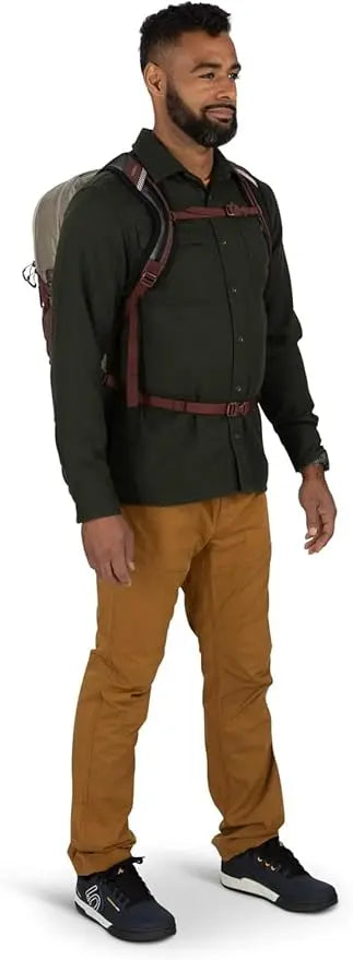 Osprey Quasar 26 Everyday Daypack - Shop  Daypacks at  Trekaline