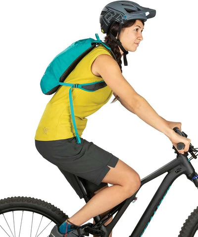 Osprey Kitsuma 1.5 Cycling Hydration Backpack - Women - Shop  Cycling Hydration Backpacks at  Trekaline