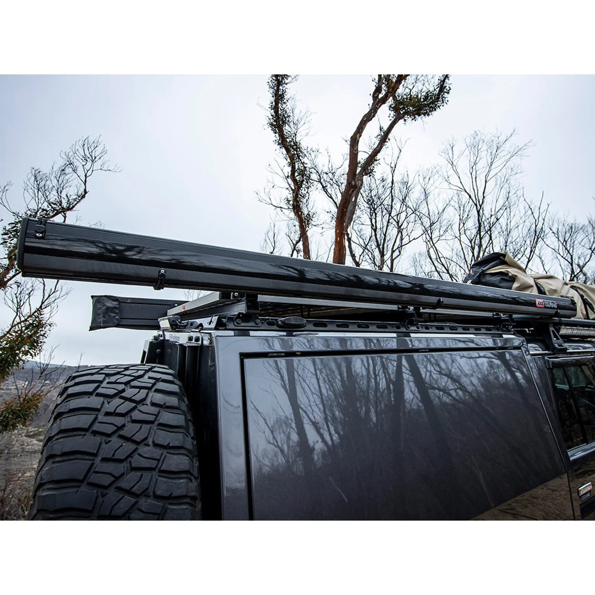 ARB Aluminum Awning with Light Kit - 2.5m x 2.5m - Black