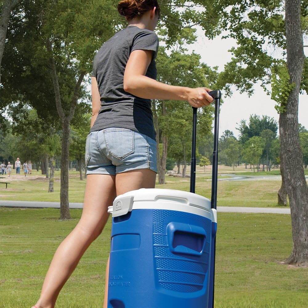 Igloo Sport 5 Gallon Roller Water Jug - Shop  Water Jugs at  Trekaline