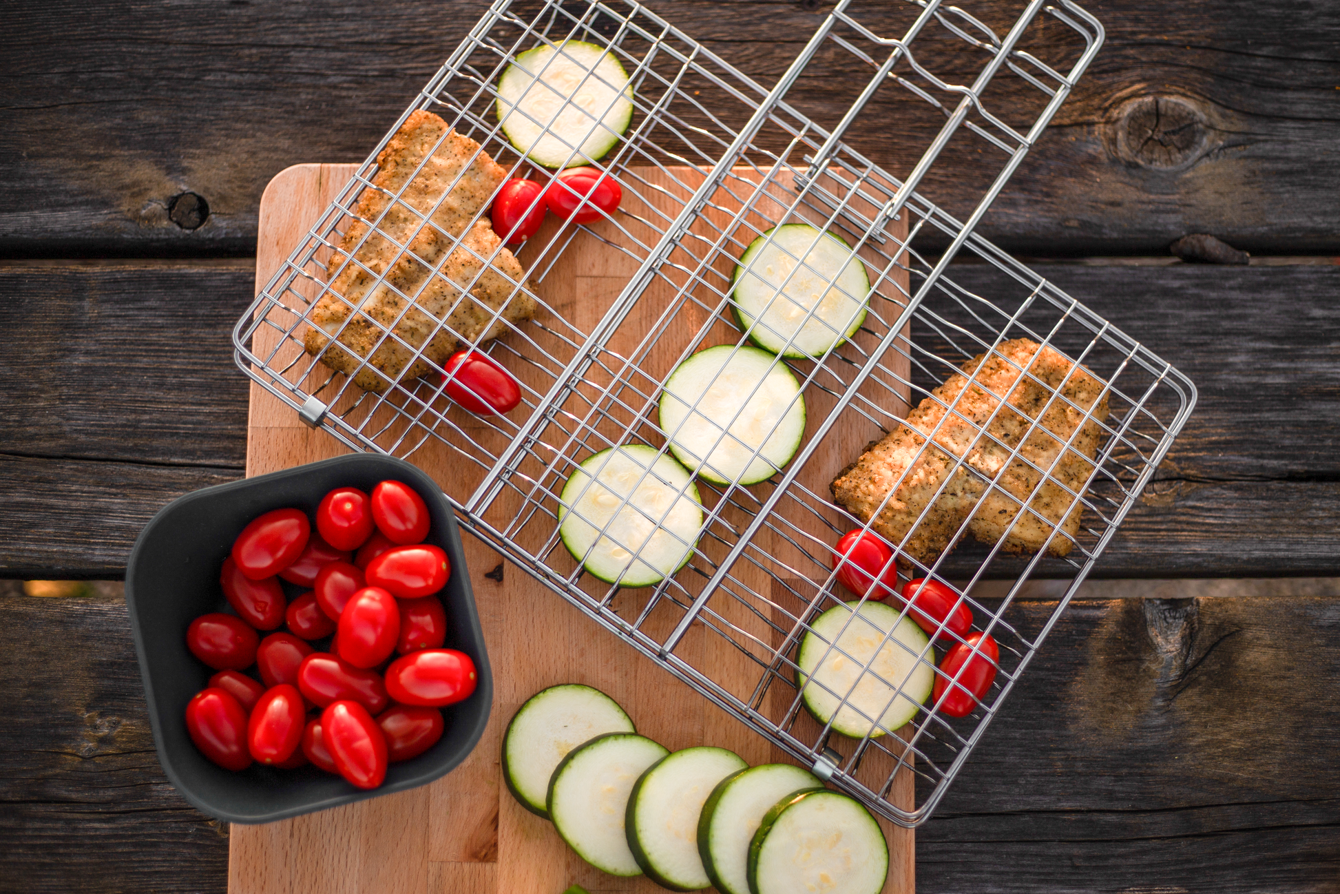 Coghlan's Deluxe Campfire Broiler - Shop  Campfire Cookware at  Trekaline