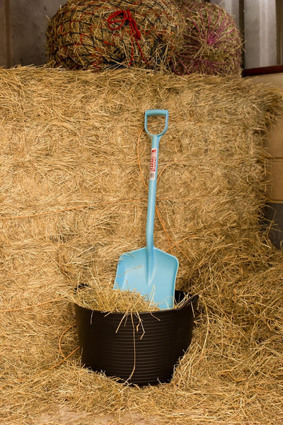 Red Gorilla Heavy Duty Polypropylene Shovel with D Handle