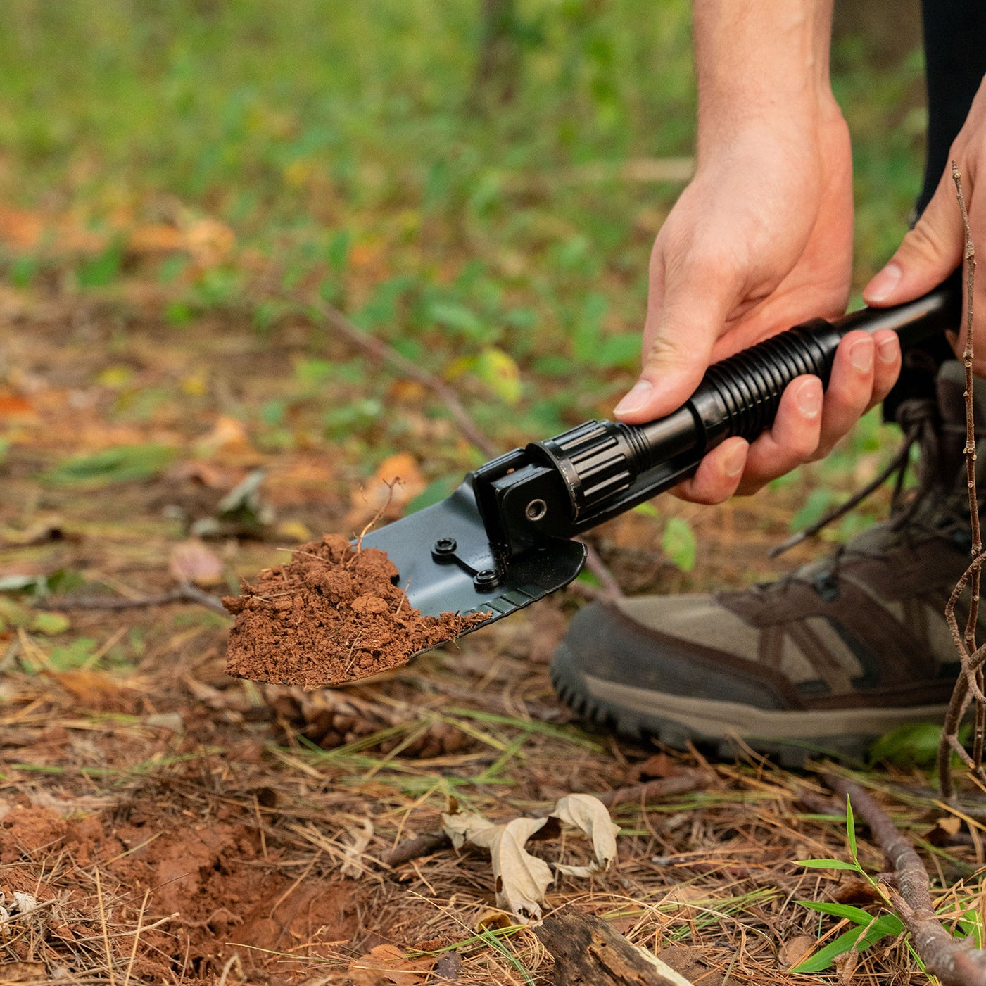 Coghlan's Mini Shovel with Pick - Shop  Camp Shovels at  Trekaline