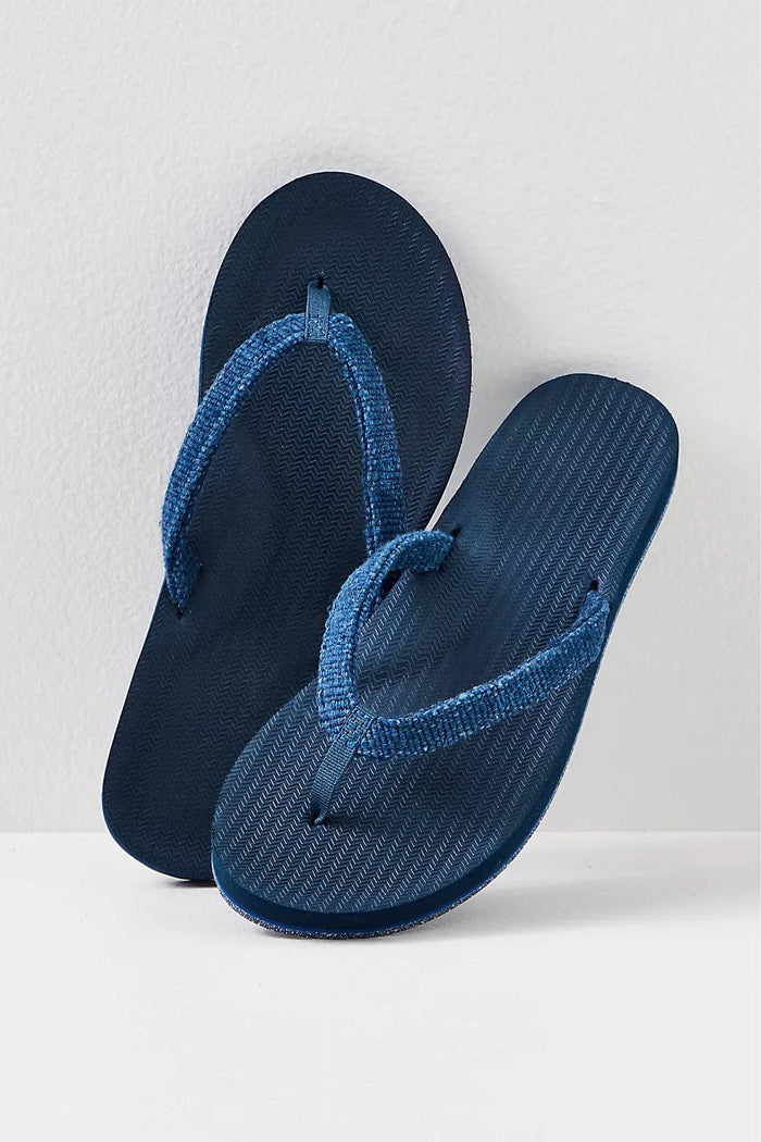 Indosole Women's Pable Flip Flops Recycled Straps