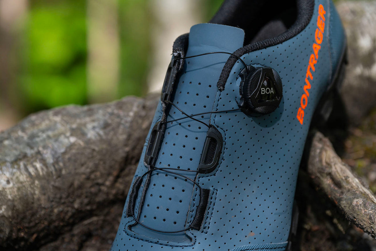 Bontrager Evoke Mountain Bike Shoe - Shop  Mountain Bike Shoes at  Trekaline