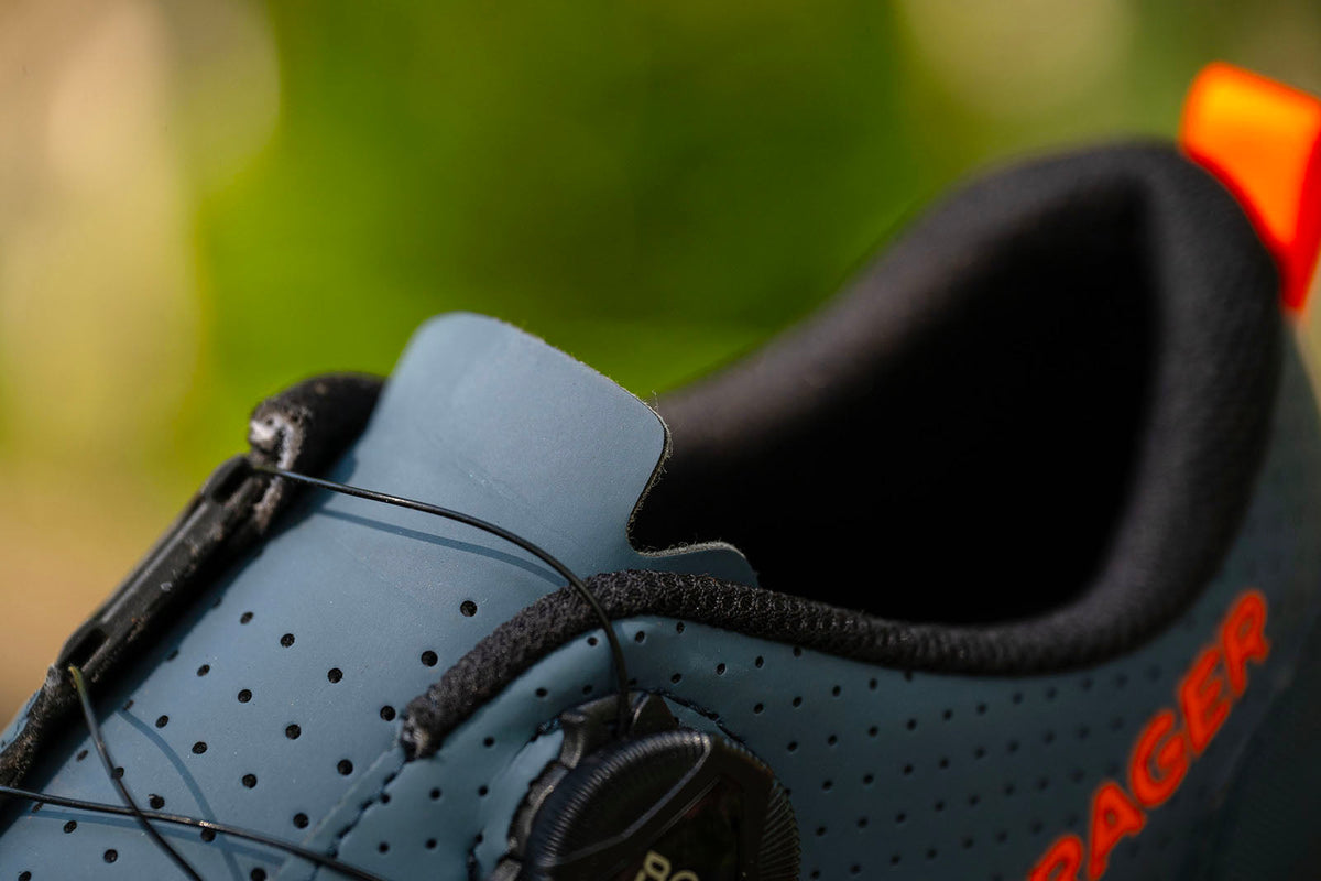 Bontrager Evoke Mountain Bike Shoe - Shop  Mountain Bike Shoes at  Trekaline