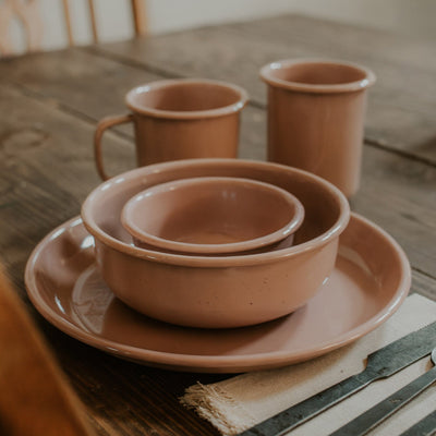 Barebones Rolled Enamelware Bowl Set of 4 - Shop  Camping Bowls at  Trekaline