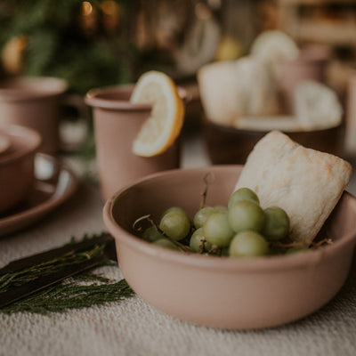 Barebones Rolled Enamelware Bowl Set of 4 - Shop  Camping Bowls at  Trekaline