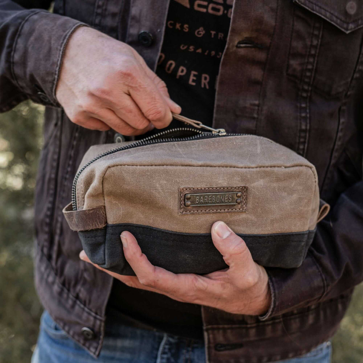 Barebones Neelum Dopp Kit toiletry bag - Shop  Toiletry Bags at  Trekaline