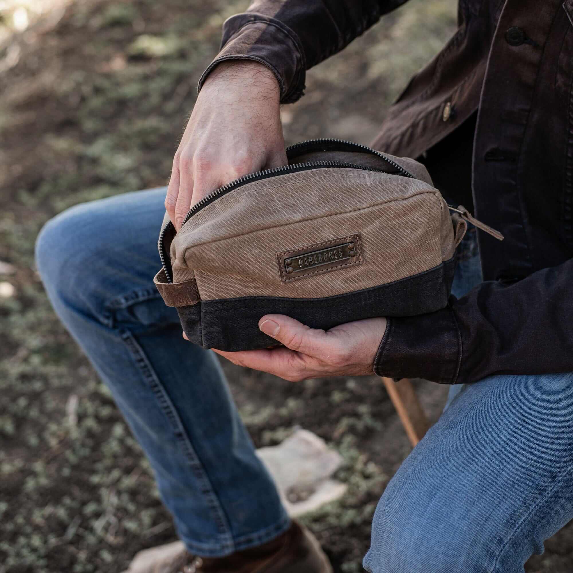 Barebones Neelum Dopp Kit toiletry bag - Shop  Toiletry Bags at  Trekaline
