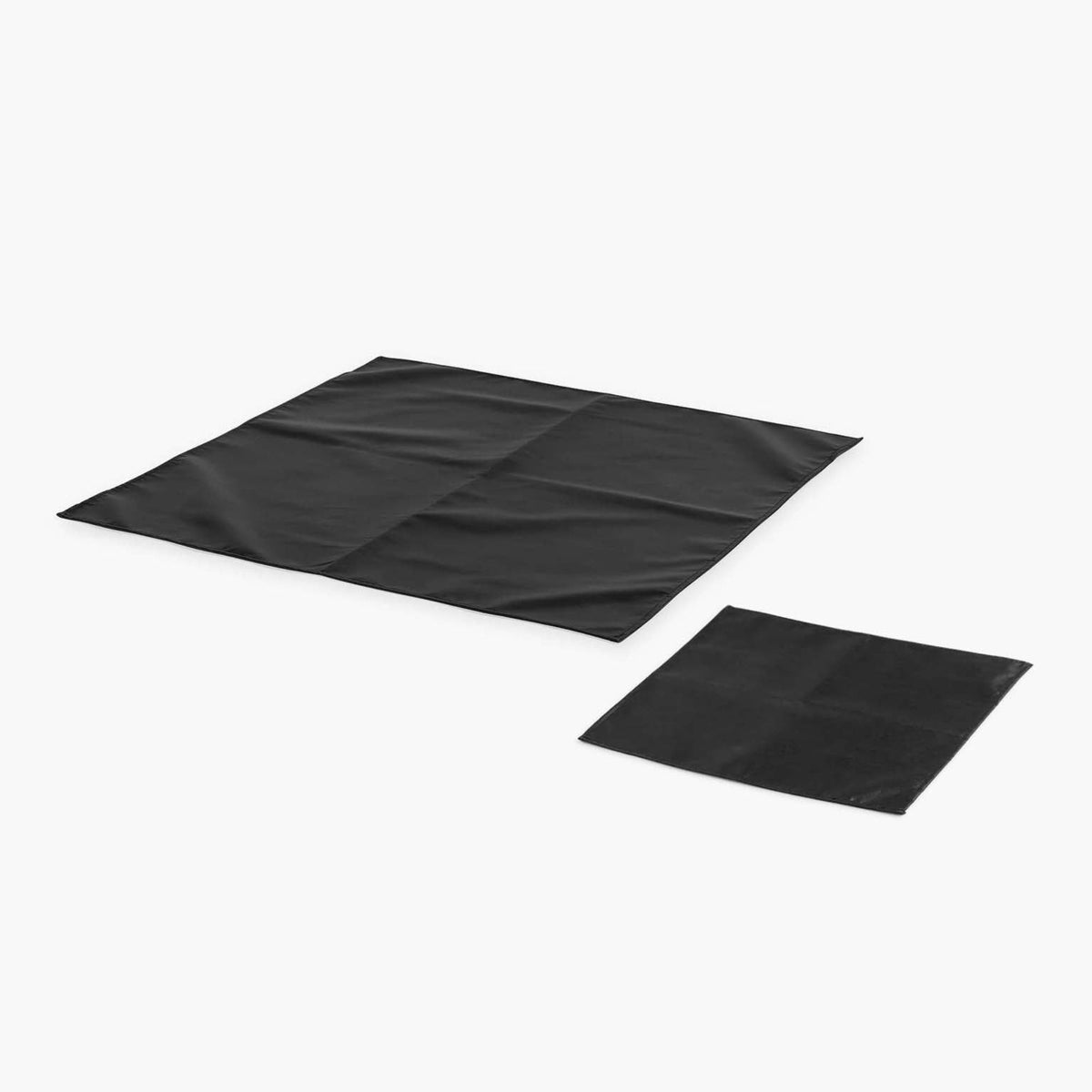 Barebones Durable Fire and Grill Mat Mini - Shop  Grill and Fire Pit Accessories at  Trekaline