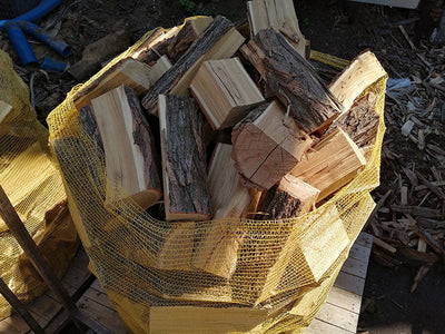 Bad Axe 40L Acacia Firewood 15 kg - Shop  Alternate Fuels at  Trekaline