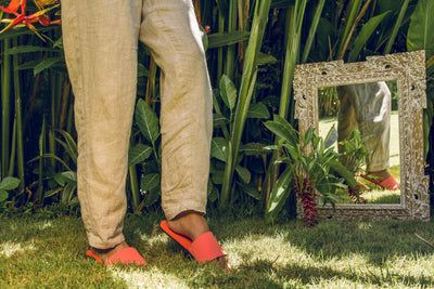 Indosole Women's ESSNTLS Slides
