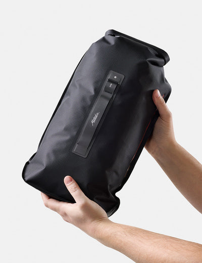 Matador FlatPak Waterproof Dry Bag 8L - Shop  Roll-Top Dry Bags at  Trekaline
