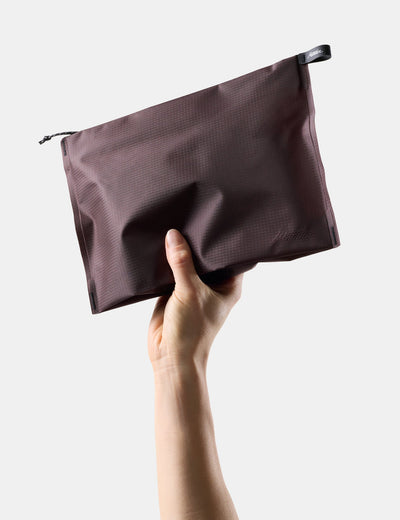 Matador FlatPak Zipper Toiletry Case 2.25L - Shop  Toiletry Bags at  Trekaline