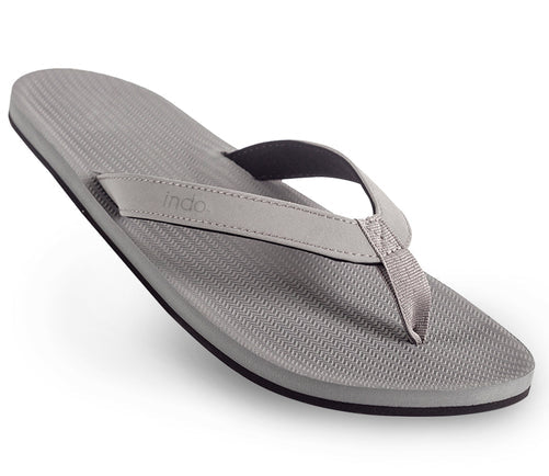 Indosole Men's ESSNTLS Flip Flops