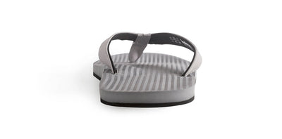 Indosole Men's ESSNTLS Flip Flops