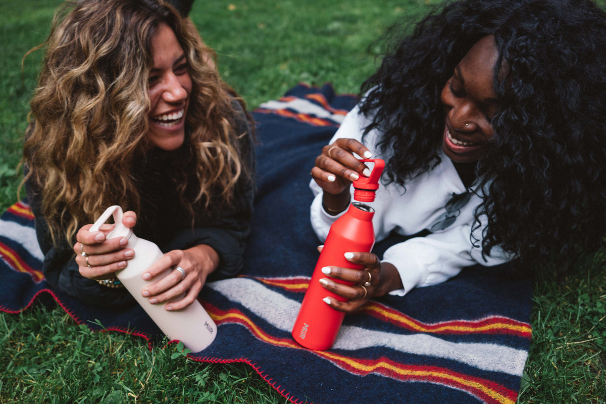 MiiR Narrow Mouth Vacuum Insulated Bottle 23 oz