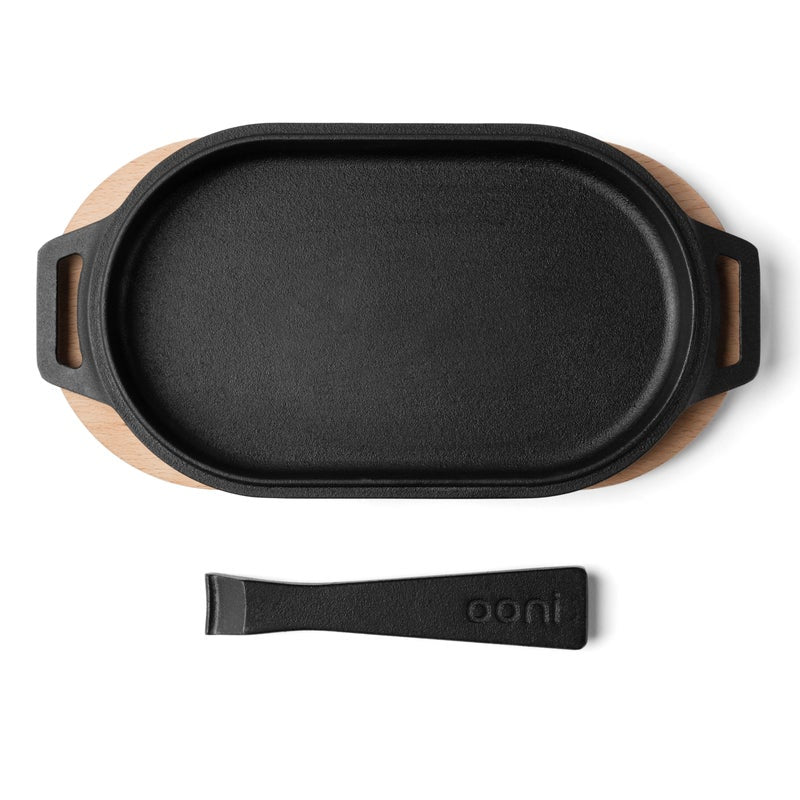Ooni Cast Iron Sizzler Pan with Board - Shop  Frying Pans at  Trekaline