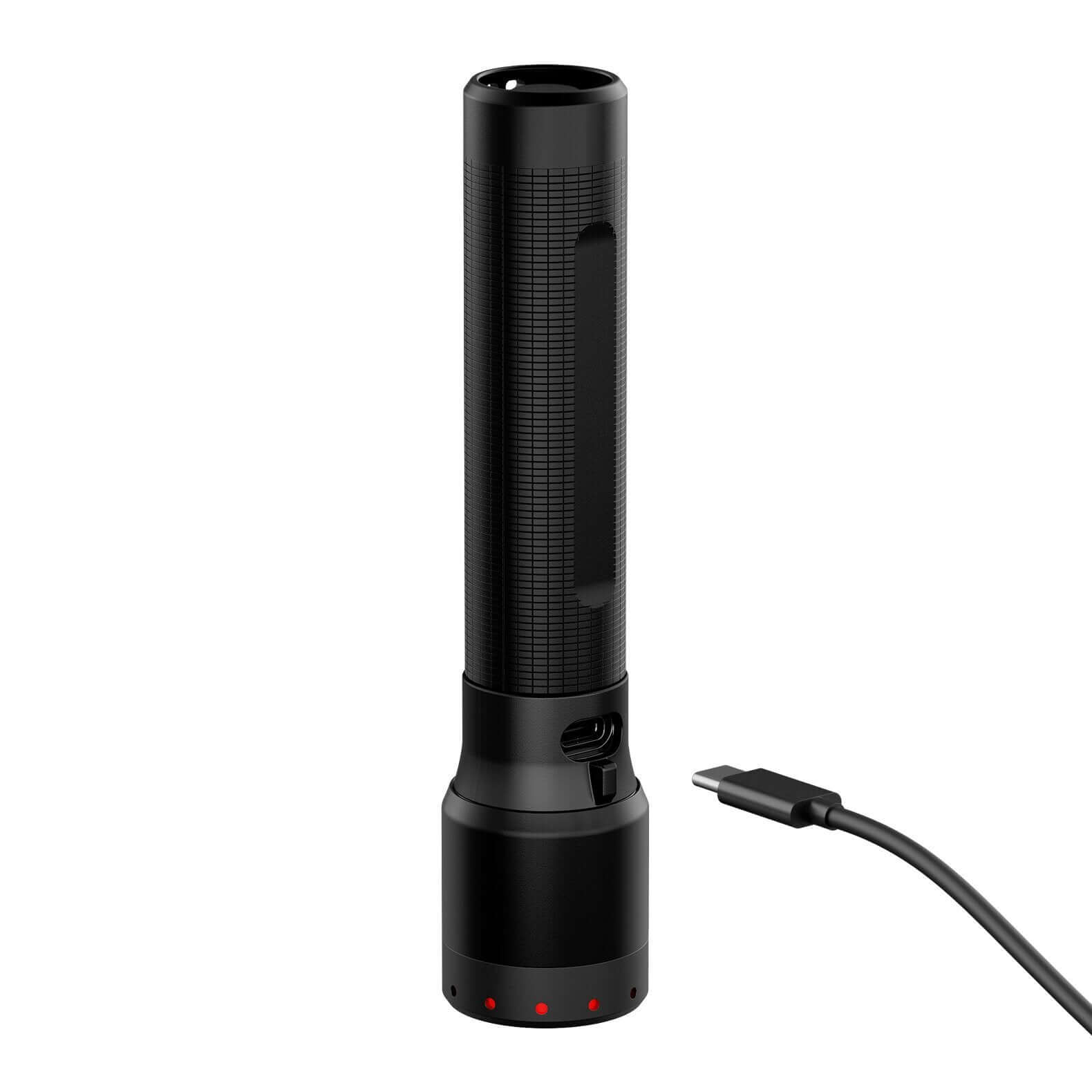 P7R versatile rechargeable flashlight with USB-C charging cable and IP68 sealing.