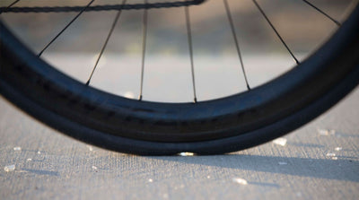 Bontrager R3 Hard-Case Lite TLR Road Tyre